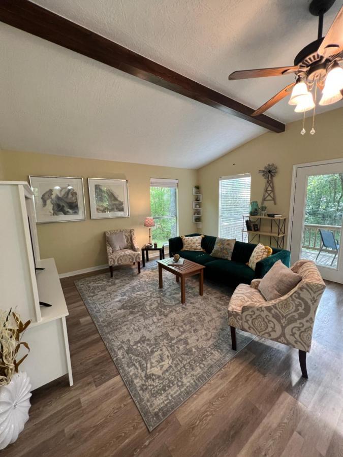 2 Bdrm Treehouse Hideout- Lake Conroe With Boat Ramp Montgomery Ngoại thất bức ảnh