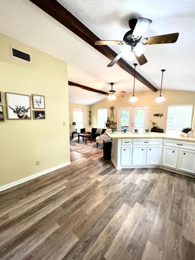 2 Bdrm Treehouse Hideout- Lake Conroe With Boat Ramp Montgomery Ngoại thất bức ảnh