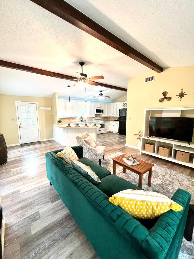 2 Bdrm Treehouse Hideout- Lake Conroe With Boat Ramp Montgomery Ngoại thất bức ảnh